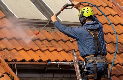 Démoussage et hydrofuge de toiture à Montjavoult